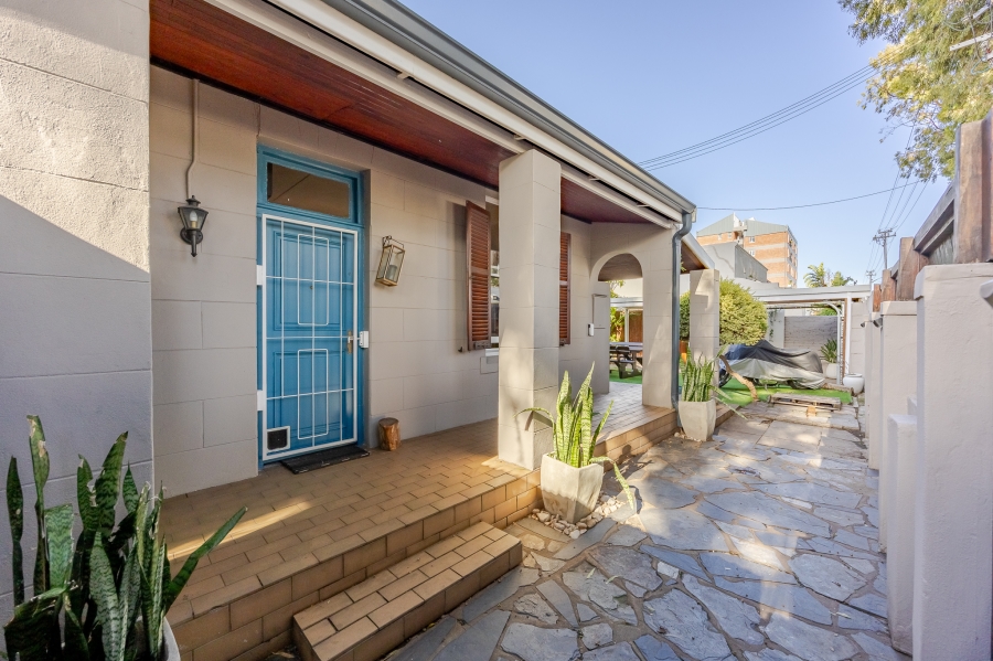 3 Bedroom Property for Sale in Kenilworth Western Cape
